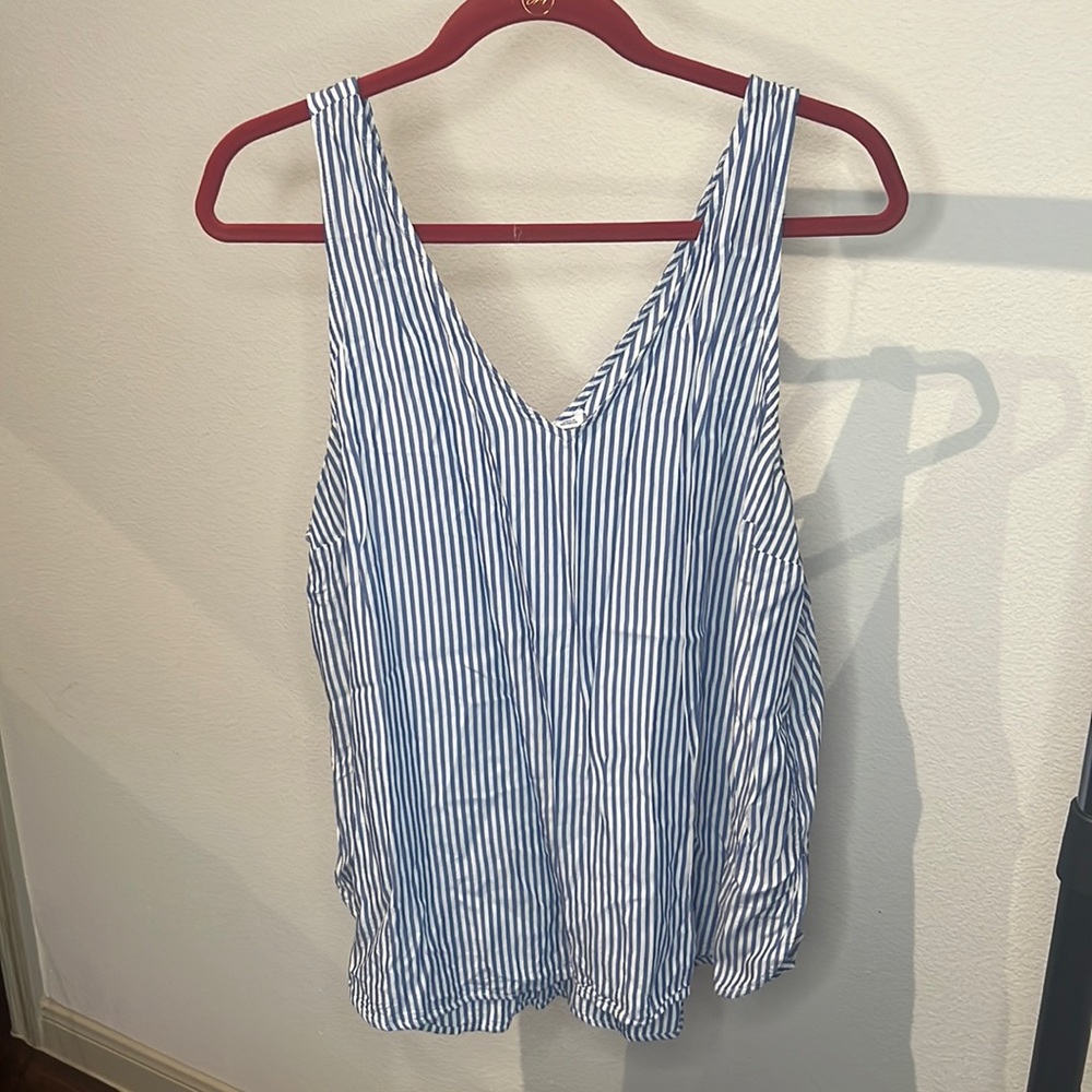 Blue stripe tank